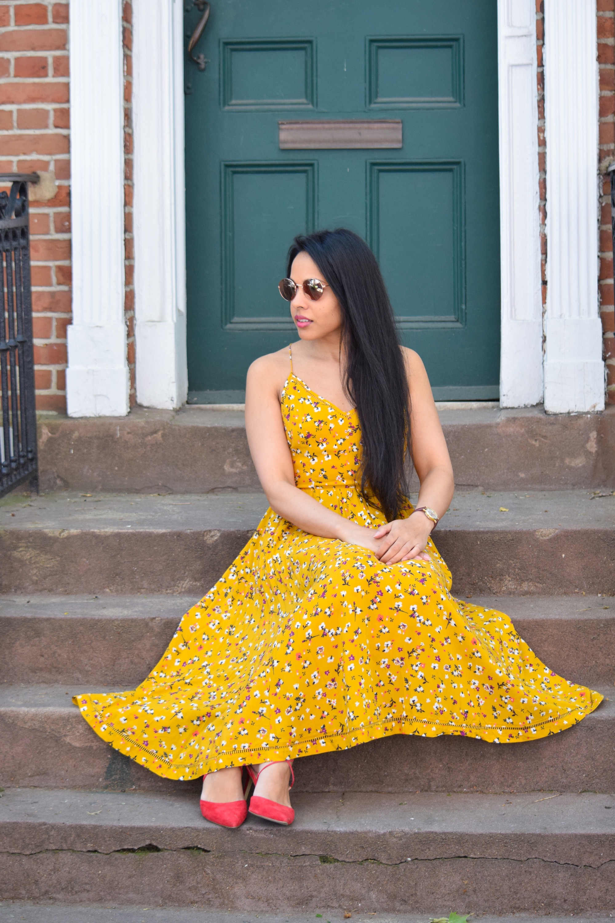 Summer Days in a Yellow Dress | DAMASK SUITCASE